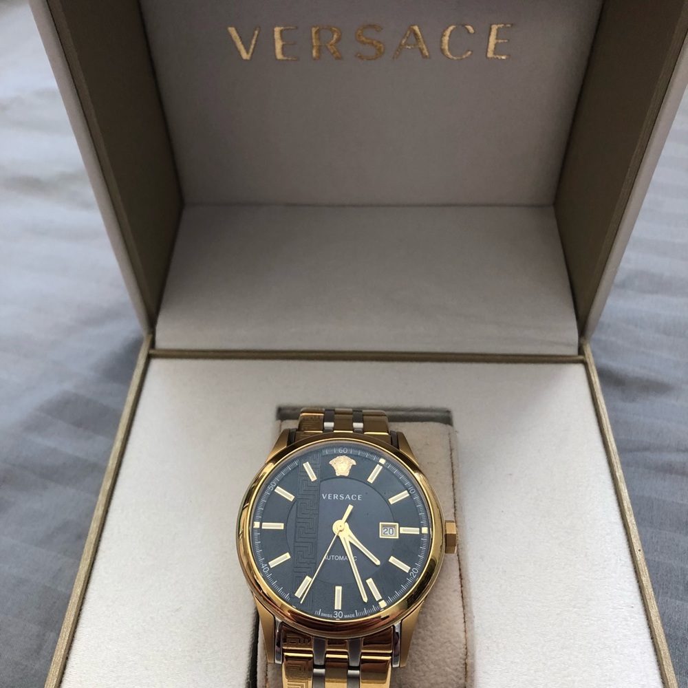 💥VERSACE GOLD MENS WATCH💥New - Picture 2 of 4